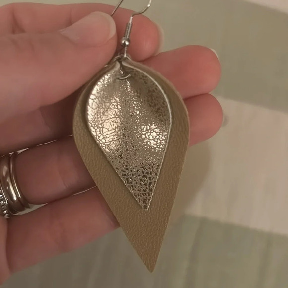 Faux leather earrings - gold and tan. Very pretty! - Picture 3 of 6